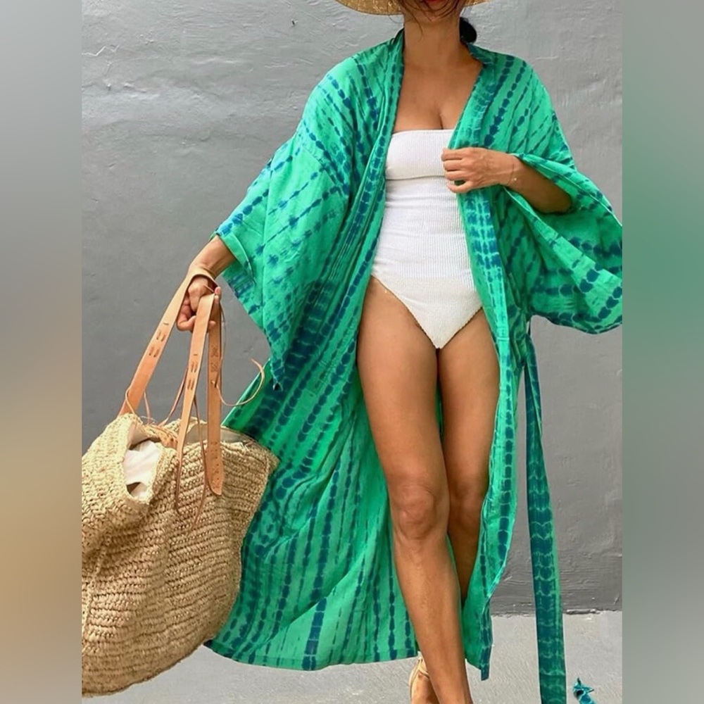 Elegant Green Swim Cover-Up - Picture 4 of 6